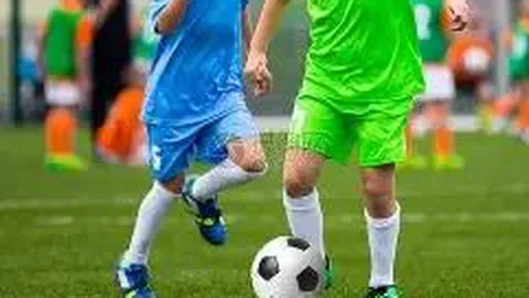 张帅直落两盘击败对手，挺进WTA500查尔斯顿资格赛决赛